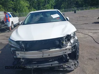 2019 Toyota Camry LE z VIN 4T1B11HK8KU708943, wystawiony jako IAAI lot #42221233 z przebiegiem 173 813 mil mil oraz . Historia ofert i sprzedaży dostępna na DreamBid. Obrazek 13.
