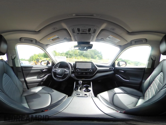 2023 Toyota Highlander L with VIN 5TDKDRAH8PS026410, listed as a IAAI auction lot 42202667 with 20,551 mi miles and . Bid and sale history available at DreamBid. Image 18.