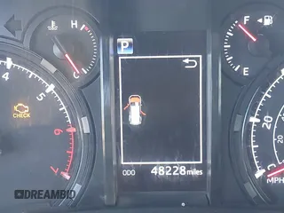 2023 Toyota 4Runner SR5 с VIN JTEMU5JR8P6155561, выставлен на аукционе IAAI как лот 41465467 с пробегом 48 228 миль миль и . История ставок и продаж доступна на DreamBid. Изображение 16.
