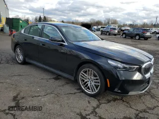 2024 BMW 5 Series 530i with VIN WBA43FJ00RCS11928, listed as a Copart auction lot 44305455 with 18,050 mi miles and Clean Title. Bid and sale history available at carsss.com. Image 4.