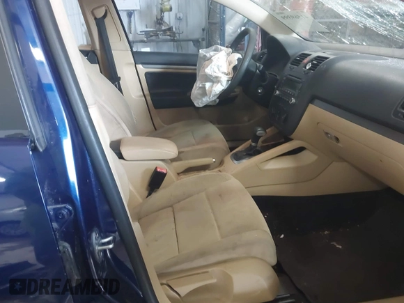 2006 Volkswagen Rabbit с VIN WVWDR71KX6W139767, выставлен на аукционе IAAI как лот 41569399 с пробегом 229 724 миль миль и . История ставок и продаж доступна на DreamBid. Изображение 5.