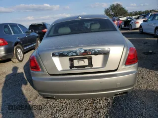 2012 Rolls-Royce Ghost z VIN SCA664L50CUX65544, wystawiony jako Copart lot #45107245 z przebiegiem 49 206 mil mil oraz Szkody całkowita. Historia ofert i sprzedaży dostępna na DreamBid. Obrazek 6.
