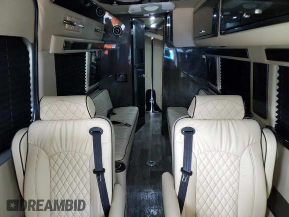 2021 Mercedes-Benz Sprinter with VIN W1X8ED3Y0MP430332, listed as a Copart auction lot 85745824 with 8,727 mi miles and Clean Title. Bid and sale history available at DreamBid. Image 10.