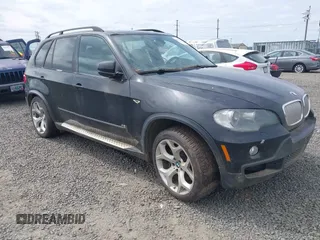 2007 BMW X5 4.8i z VIN 4USFE83587LY66453, wystawiony jako IAAI lot #42257566 z przebiegiem 177 673 mil mil oraz . Historia ofert i sprzedaży dostępna na DreamBid. Obrazek 1.