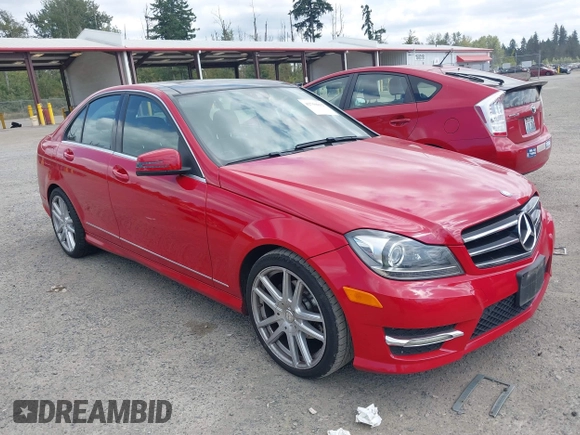 2014 Mercedes-Benz C 250 Sport z VIN WDDGF4HB8EA953301, wystawiony jako IAAI lot #42759812 z przebiegiem 147 545 mil mil oraz . Historia ofert i sprzedaży dostępna na DreamBid. Obrazek 1.