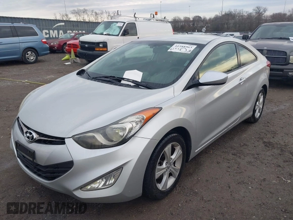 2013 Hyundai Elantra Coupe SE with VIN KMHDH6AE8DU011104, listed as a IAAI auction lot 41588963 with 112,726 mi miles. Bid and sale history available at carsss.com. Image 6.