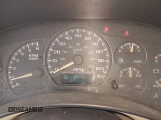 2002 Chevrolet Suburban LS with VIN 3GNEC16Z62G351865, listed as a IAAI auction lot 42035541 with 234,846 mi miles. Bid and sale history available at carsss.com. Image 7.