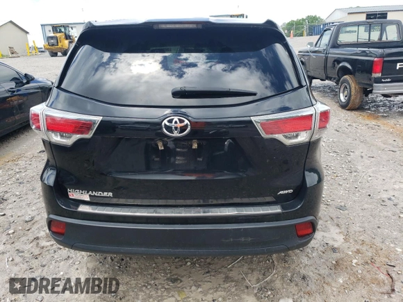 2016 Toyota Highlander LE z VIN 5TDBKRFH4GS348640, wystawiony jako Copart lot #56398355 z przebiegiem 90 659 mil mil oraz Szkoda całkowita • Salvage title. Historia ofert i sprzedaży dostępna na DreamBid. Obrazek 6.