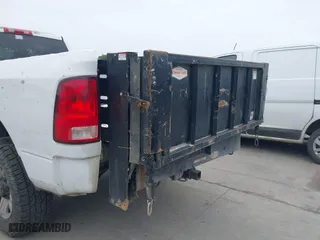 2014 Ram 2500 Tradesman with VIN 3C6UR5HL1EG296109, listed as a IAAI auction lot 41915810 with 208,264 mi miles. Bid and sale history available at carsss.com. Image 17.