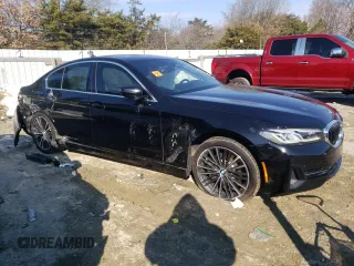 2021 BMW 5 Series 530i xDrive with VIN WBA13BJ09MCG00817, listed as a Copart auction lot 42174785 with 123,526 mi miles and Salvage Title. Bid and sale history available at carsss.com. Image 4.