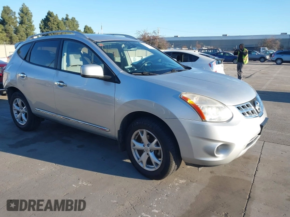 2011 Nissan Rogue SV with VIN JN8AS5MT1BW166774, listed as a IAAI auction lot 41343055 with 117,904 mi miles. Bid and sale history available at carsss.com. Image 1.