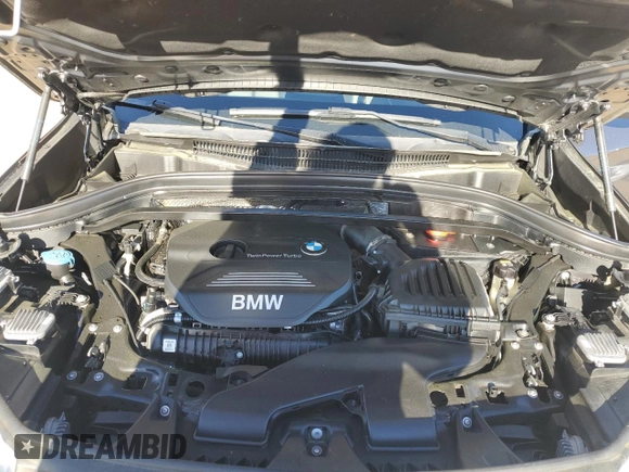 2016 BMW X1 xDrive28i z VIN WBXHT3Z30G4A47563, wystawiony jako Copart lot #50252555 z przebiegiem 99 975 mil mil oraz Szkoda całkowita • Salvage title. Historia ofert i sprzedaży dostępna na DreamBid. Obrazek 11.