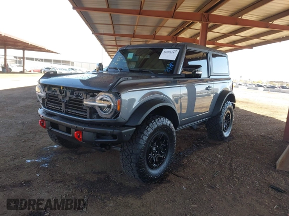 2021 Ford Bronco z VIN 1FMDE5CP3MLB06340, wystawiony jako IAAI lot #41681167 z przebiegiem 28 520 mil mil oraz . Historia ofert i sprzedaży dostępna na DreamBid. Obrazek 17.