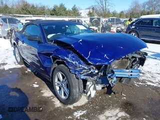2014 Ford Mustang V6 with VIN 1ZVBP8EM7E5296964, listed as a IAAI auction lot 41325336 with 141,346 mi miles. Bid and sale history available at carsss.com. Image 6.