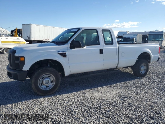2008 Ford F-350 XL with VIN 1FTWX31R58ED57984, listed as a Copart auction lot 43121415 with 182,945 mi miles and Salvage Title. Bid and sale history available at DreamBid. Image 1.