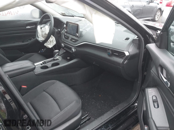 2020 Nissan Altima S z VIN 1N4BL4BW1LC250977, wystawiony jako IAAI lot #41812462 z przebiegiem 46 747 mil mil oraz . Historia ofert i sprzedaży dostępna na DreamBid. Obrazek 5.