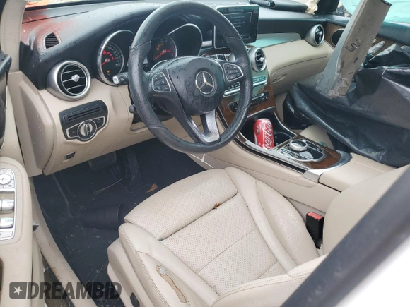 2018 Mercedes-Benz GLC 300 with VIN WDC0G4JBXJV044928, listed as a Copart auction lot 61679175 with 151,450 mi miles and Salvage title. Bid and sale history available at DreamBid. Image 8.