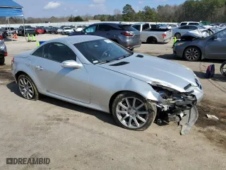 2006 Mercedes-Benz SLK-Class 3.5L with VIN WDBWK56F56F100161, listed as a Copart auction lot 44066365 with 24,960 mi miles and Salvage Title. Bid and sale history available at carsss.com. Image 4.