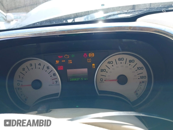 2006 Ford Explorer Limited with VIN 1FMEU75826ZA14239, listed as a IAAI auction lot 41705233 with 290,627 mi miles and . Bid and sale history available at DreamBid. Image 7.