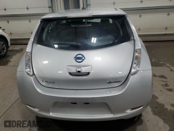 2017 Nissan LEAF S with VIN 1N4BZ0CP2HC306012, listed as a Copart auction lot 86767614 with 42,666 mi miles and Salvage Title. Bid and sale history available at carsss.com. Image 6.