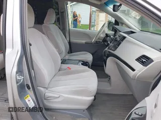 2013 Toyota Sienna LE AAS with VIN 5TDKK3DC7DS332092, listed as a IAAI auction lot 42676665 with 121,481 mi miles and . Bid and sale history available at DreamBid. Image 5.