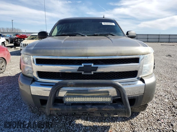 2008 Chevrolet Silverado 1500 1LT with VIN 2GCEK190581209789, listed as a Copart auction lot 46324265 with 202,861 mi miles and Salvage Title. Bid and sale history available at DreamBid. Image 5.