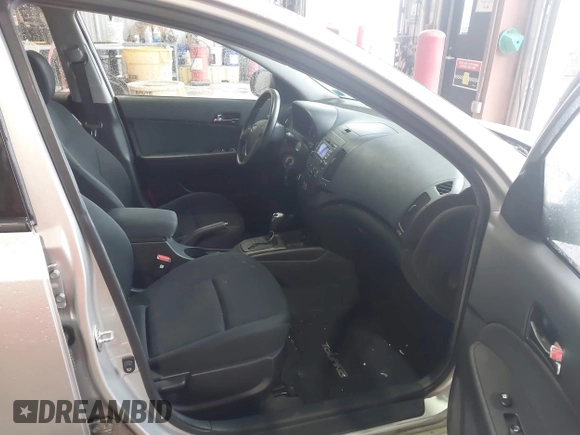 2009 Hyundai Elantra Touring с VIN KMHDC86E59U041672, выставлен на аукционе IAAI как лот 42360756 с пробегом 201 551 миль миль и . История ставок и продаж доступна на DreamBid. Изображение 5.