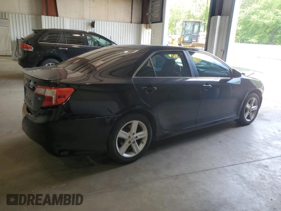 2014 Toyota Camry L with VIN 4T1BF1FK8EU323889, listed as a Copart auction lot 51933465 with 142,903 mi miles and Salvage Title. Bid and sale history available at DreamBid. Image 3.