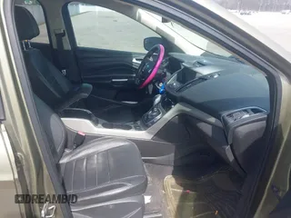 2013 Ford Escape SEL с VIN 1FMCU9H99DUC87471, выставлен на аукционе IAAI как лот 41863601 с пробегом 225 429 миль миль и . История ставок и продаж доступна на DreamBid. Изображение 5.