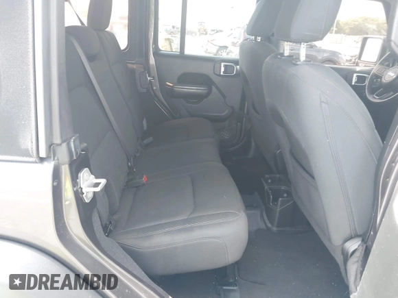 2018 Jeep Wrangler Unlimited Sport S z VIN 1C4HJXDGXJW165312, wystawiony jako IAAI lot #42095590 z przebiegiem 90 598 mil mil oraz . Historia ofert i sprzedaży dostępna na DreamBid. Obrazek 8.