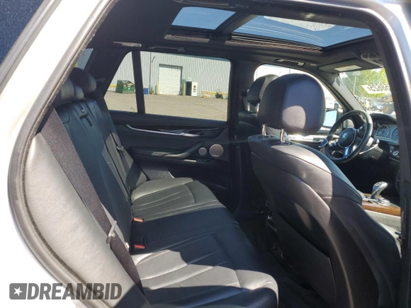 2014 BMW X5 xDrive35d z VIN 5UXKS4C51E0J96683, wystawiony jako Copart lot #55558625 z przebiegiem 119 720 mil mil oraz Szkoda całkowita • Salvage title. Historia ofert i sprzedaży dostępna na DreamBid. Obrazek 11.