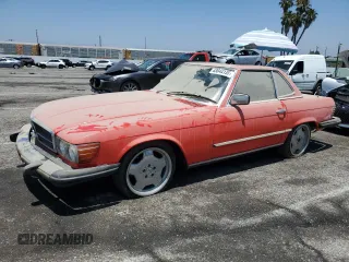 1979 Mercedes-Benz SL with VIN 10704412052399, listed as a Copart auction lot 63044135 with 162,284 mi miles and Salvage title. Bid and sale history available at DreamBid. Image 1.