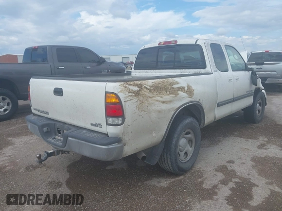 2003 Toyota Tundra SR5 with VIN 5TBRT34143S419949, listed as a IAAI auction lot 41906218 with 240,524 mi miles and . Bid and sale history available at carsss.com. Image 4.