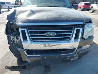 2008 Ford Explorer XLT with VIN 1FMEU73E88UB29534, listed as a IAAI auction lot 41775911 with 120,440 mi miles. Bid and sale history available at carsss.com. Image 6.