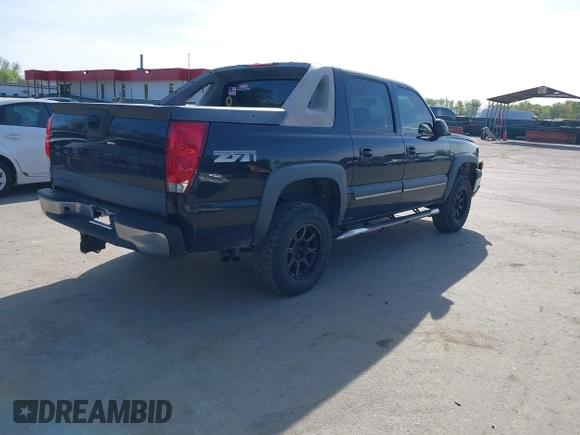 2003 Chevrolet Avalanche with VIN 3GNEK13T33G332498, listed as a IAAI auction lot 42060369 with 176,196 mi miles. Bid and sale history available at carsss.com. Image 4.