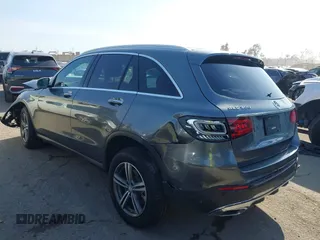 2020 Mercedes-Benz GLC 300 z VIN W1N0G8DB4LF802826, wystawiony jako IAAI lot #41831727 z przebiegiem 59 211 mil mil oraz . Historia ofert i sprzedaży dostępna na DreamBid. Obrazek 3.