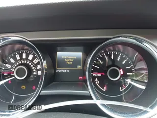 2014 Ford Mustang V6 с VIN 1ZVBP8EMXE5243143, выставлен на аукционе IAAI как лот 42590172 с пробегом 373 579 миль миль и . История ставок и продаж доступна на DreamBid. Изображение 7.