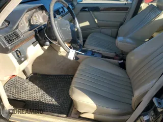 1990 Mercedes-Benz 300 with VIN WDBEB28D9LB211854, listed as a Copart auction lot 49795515 with 241,074 mi miles and Salvage Title. Bid and sale history available at DreamBid. Image 7.