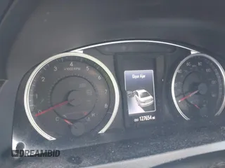 2017 Toyota Camry XLE z VIN 4T1BF1FK5HU712798, wystawiony jako IAAI lot #42268987 z przebiegiem 127 654 mil mil oraz . Historia ofert i sprzedaży dostępna na DreamBid. Obrazek 7.