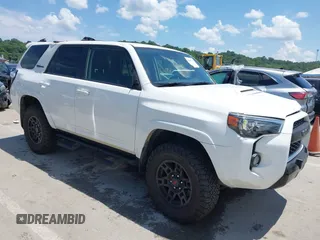 2018 Toyota 4Runner SR5 with VIN JTEBU5JRXJ5595186, listed as a IAAI auction lot 42607713 with 83,592 mi miles and . Bid and sale history available at DreamBid. Image 1.
