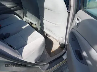 2003 Toyota Prius z VIN JT2BK18U330074266, wystawiony jako IAAI lot #42051919 z przebiegiem 214 567 mil mil oraz . Historia ofert i sprzedaży dostępna na DreamBid. Obrazek 8.