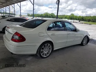 2008 Mercedes-Benz E 350 Luxury z VIN WDBUF56X18B271715, wystawiony jako Copart lot #56714945 z przebiegiem 120 811 mil mil oraz Szkoda całkowita • Salvage title. Historia ofert i sprzedaży dostępna na DreamBid. Obrazek 3.
