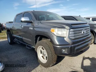 2016 Toyota Tundra Platinum z VIN 5TFGW5F11GX211574, wystawiony jako Copart lot #75138854 z przebiegiem 58 044 mil mil oraz Szkoda całkowita • Salvage title. Historia ofert i sprzedaży dostępna na DreamBid. Obrazek 4.