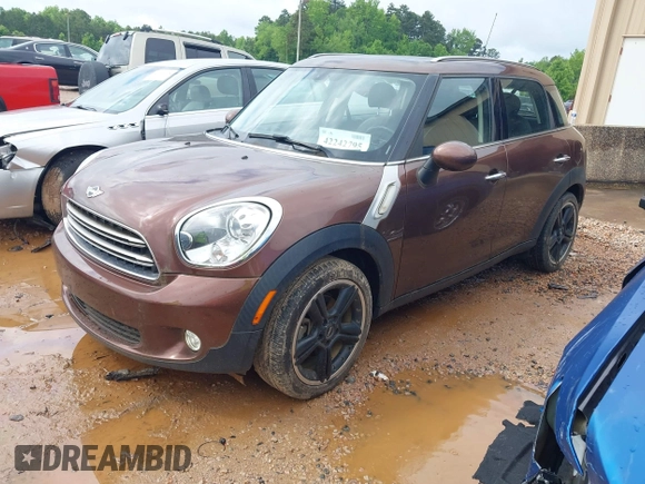 2016 MINI Countryman with VIN WMWZB3C50GWR47537, listed as a IAAI auction lot 42242795 with 46,960 mi miles and . Bid and sale history available at DreamBid. Image 2.