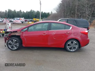 2016 Kia Forte EX z VIN KNAFX4A88G5490716, wystawiony jako IAAI lot #42017118 z przebiegiem 95 681 mil mil oraz . Historia ofert i sprzedaży dostępna na DreamBid. Obrazek 14.