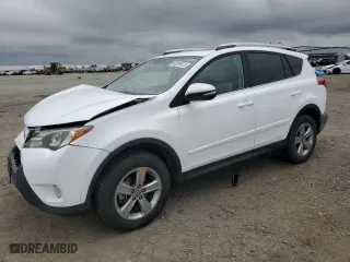 2015 Toyota RAV4 XLE with VIN 2T3WFREV6FW197553, listed as a Copart auction lot 53056415 with 157,169 mi miles and Salvage Title. Bid and sale history available at carsss.com. Image 1.