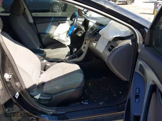 2016 Hyundai Elantra SE with VIN 5NPDH4AE4GH756150, listed as a IAAI auction lot 41600344 with 119,367 mi miles. Bid and sale history available at carsss.com. Image 5.