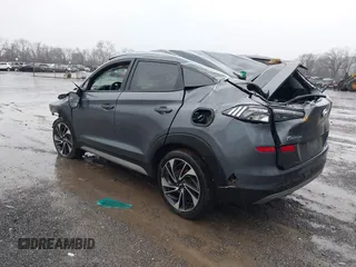 2019 Hyundai Tucson Ultimate with VIN KM8J3CAL8KU065577, listed as a IAAI auction lot 41214267 with 106,975 mi miles. Bid and sale history available at carsss.com. Image 3.
