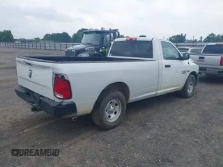 2015 Ram 1500 Tradesman z VIN 3C6JR6DT4FG651855, wystawiony jako IAAI lot #42286054 z przebiegiem 119 894 mil mil oraz . Historia ofert i sprzedaży dostępna na DreamBid. Obrazek 4.