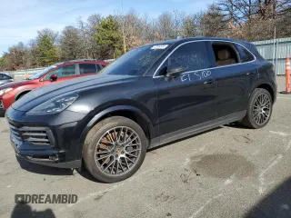 2021 Porsche Cayenne z VIN WP1AA2AY2MDA08390, wystawiony jako Copart lot #72819334 z przebiegiem Nie podano mil oraz Szkoda całkowita • Salvage title. Historia ofert i sprzedaży dostępna na DreamBid. Obrazek 1.